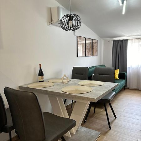 Apartmani M&L 梅杜林 外观 照片