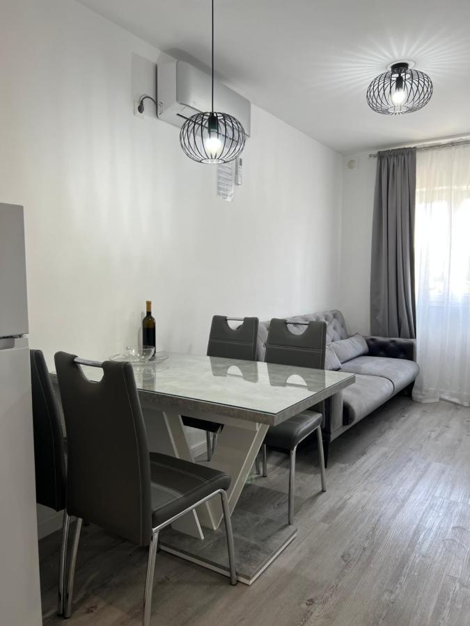 Apartmani M&L 梅杜林 外观 照片