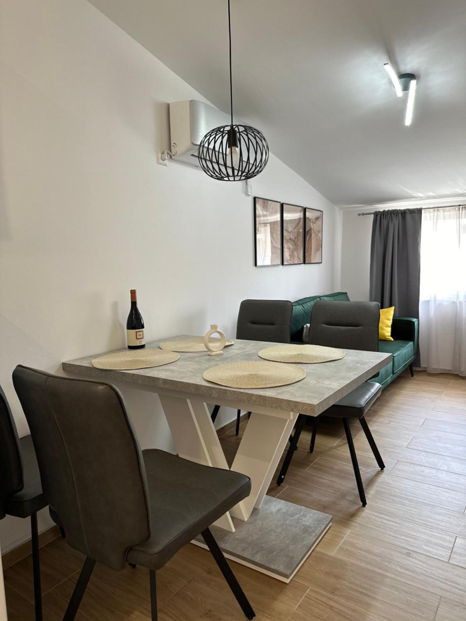 Apartmani M&L 梅杜林 外观 照片
