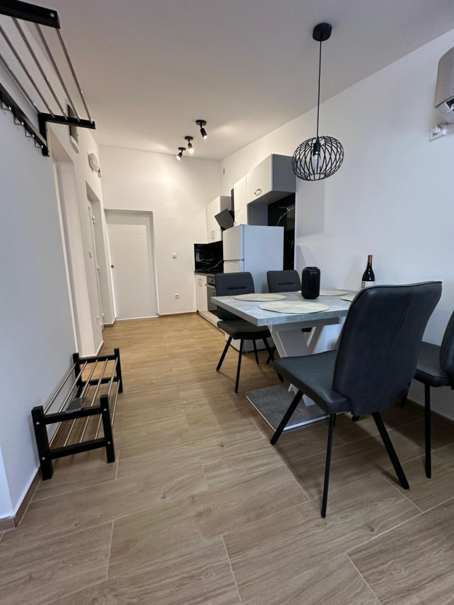 Apartmani M&L 梅杜林 外观 照片